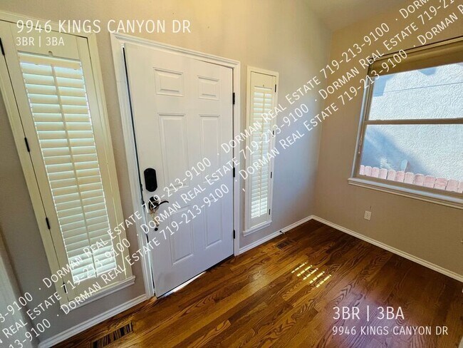 Foto del edificio - 9946 Kings Canyon Dr