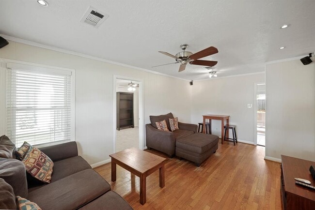 Foto del edificio - 1718 Chippendale Rd