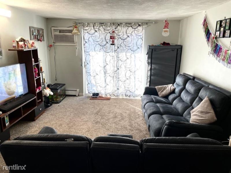 5 Kenmar Dr, Billerica, MA 01821 Condo for Rent in Billerica, MA