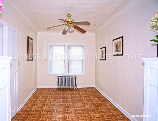 Foto del edificio - 3211 Yorkshire Rd