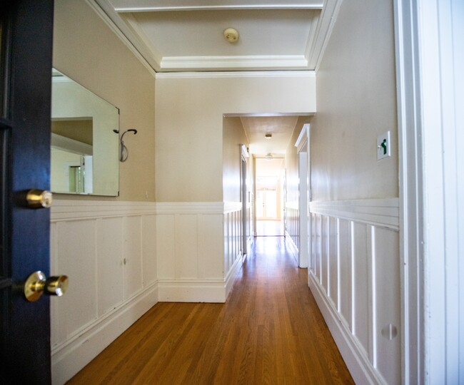 Front hall, gated entry - 37 Dearborn St