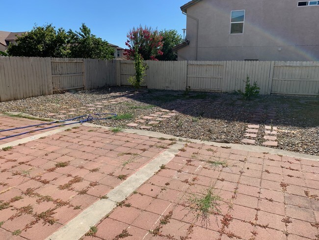 Building Photo - 8868 Amberjack Way