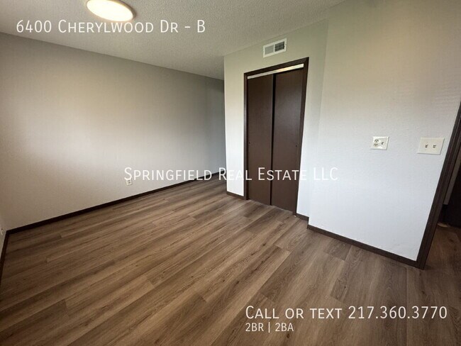 Foto del edificio - 6400 Cherylwood Dr