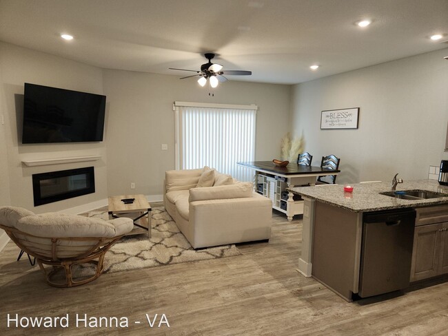 Foto del edificio - 3 br, 3 bath House - 1647 Wilroy Road, #104