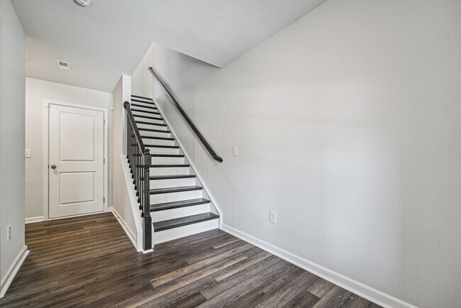 Building Photo - 1723 Starlit Sky Ln