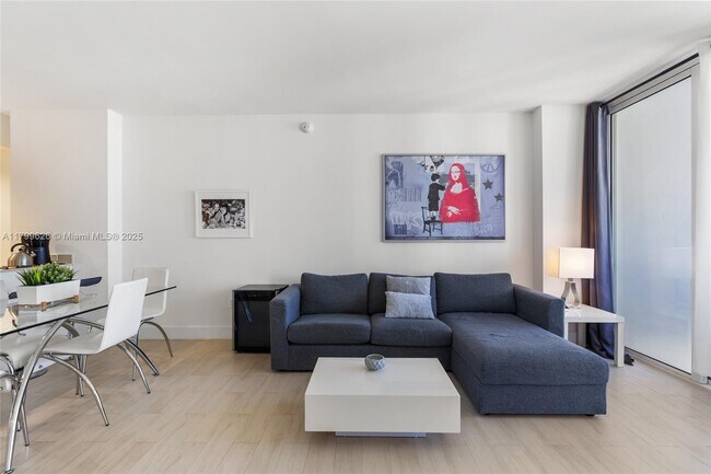 Foto del edificio - 2155 Washington Ct