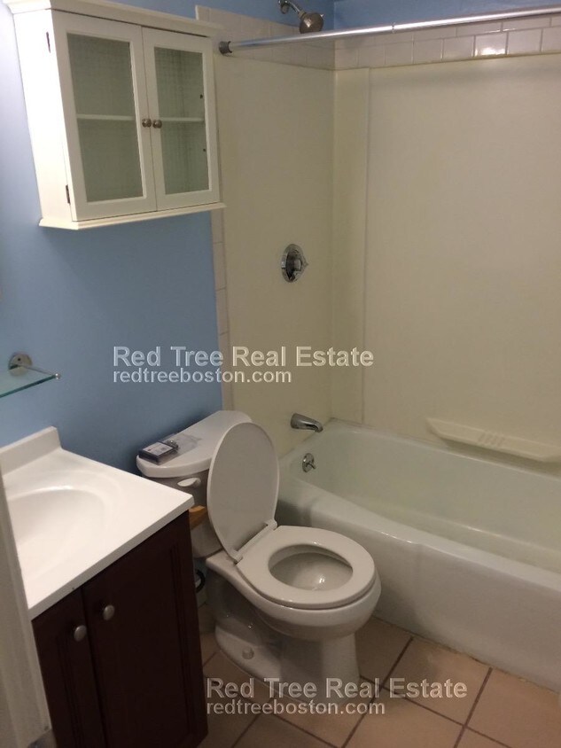 Building Photo - 163 W 2nd St