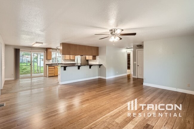 Foto del edificio - 1020 S 76th St