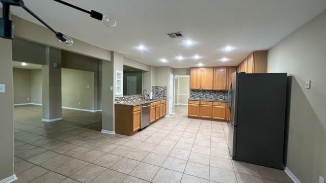 Foto del edificio - 16503 Lounsbury Pl