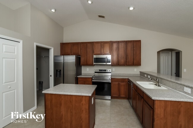 Foto del edificio - 606 Reading St SE