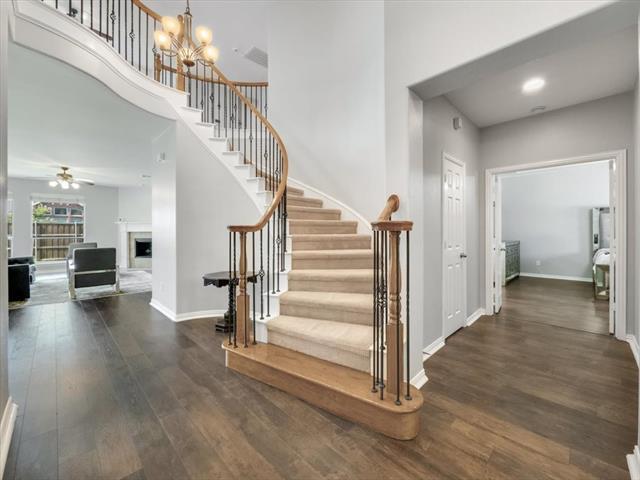 Building Photo - 1124 Lamplight Way