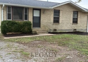 Building Photo - 102 Cole Ct