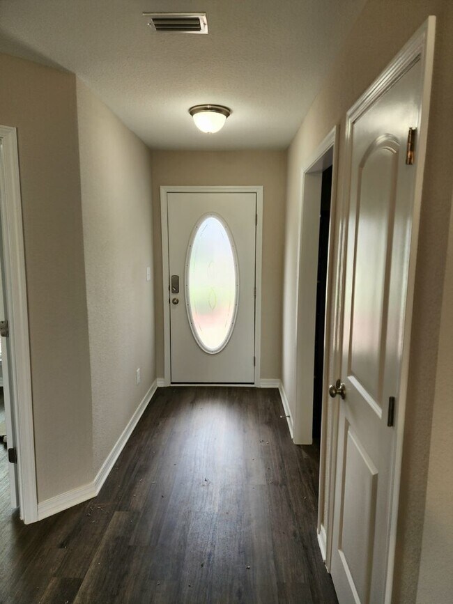 Building Photo - Corner lot 3/2 home in Elberta
