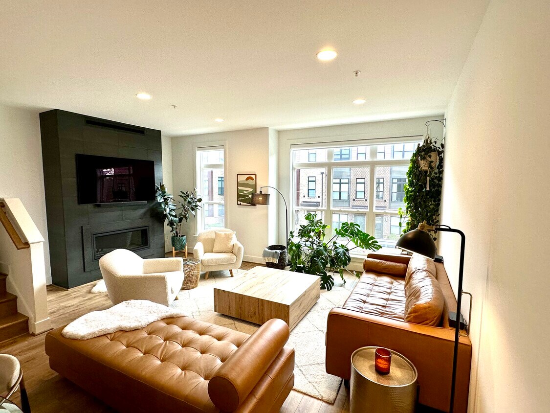 Foto principal - 3324 Woodland Phlox St