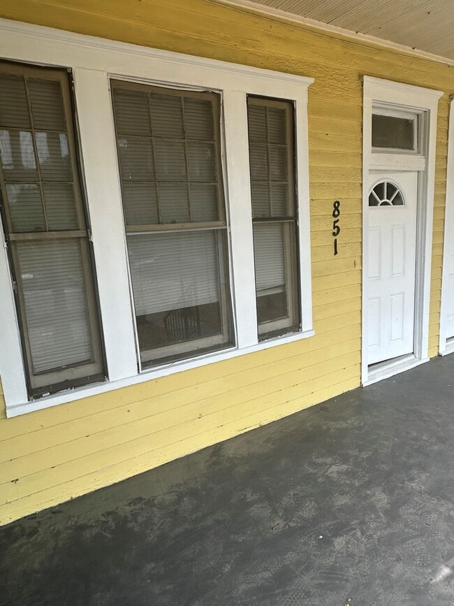Building Photo - 851 Broxton St