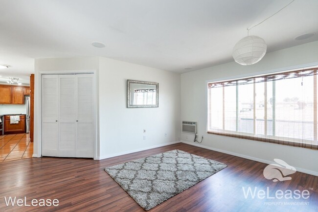 Building Photo - 1 br, 1 bath House - 6735 Amherst St. #5