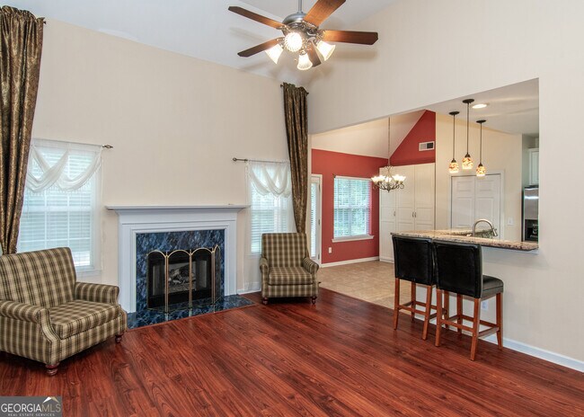 Building Photo - 155 Middlebrook Dr