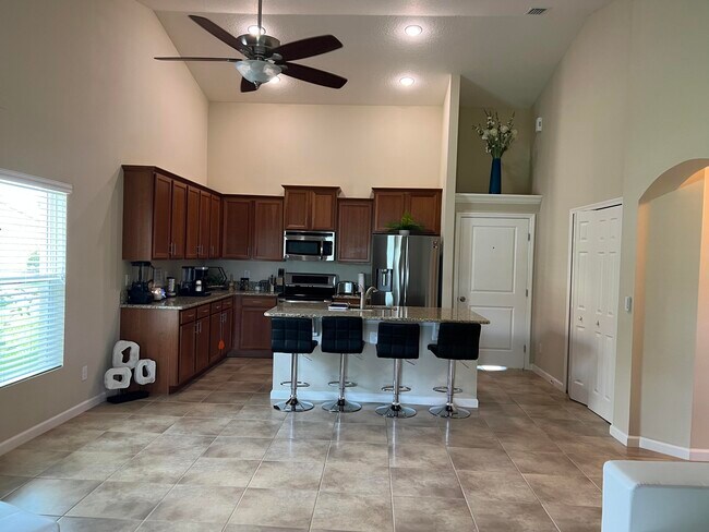 Foto del edificio - 1750 Berkshire Cir SW