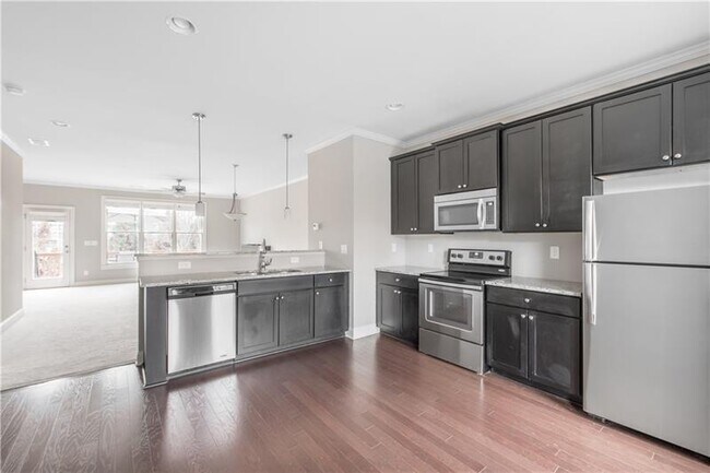 Foto del edificio - 766 Liberty Commons Dr NW