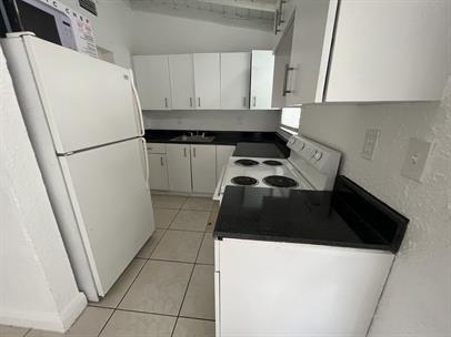 Building Photo - 1729 NW 16th Ave