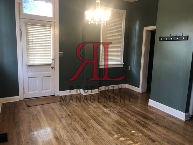 Foto del edificio - 80 E Whittier St