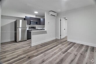 Building Photo - 4037 SW 65th Ave