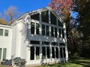 Building Photo - 25 Sturges Rd