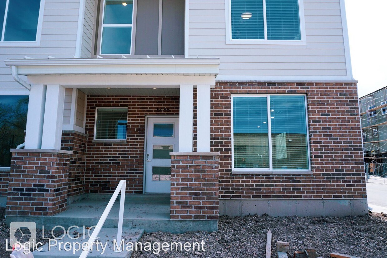 Primary Photo - 3 br, 2.5 bath House - 5482 W Ace Ct