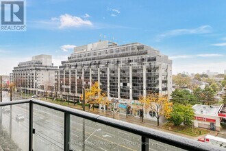 Building Photo - 1007 The Queensway