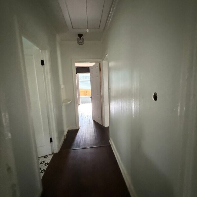 Foto del edificio - 1356 Almont Dr SW