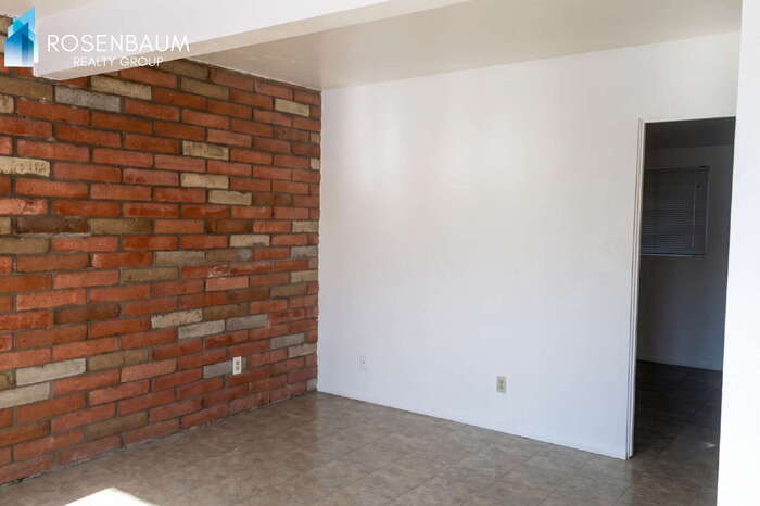 Building Photo - 3609 E Glenn St