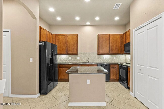 Building Photo - 1023 Kilkenny Ln