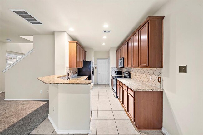 Building Photo - 3315 Victorian Manor Ln