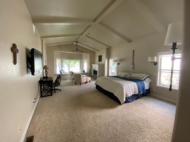 Master Bedroom - 509 S Shore Pines Rd