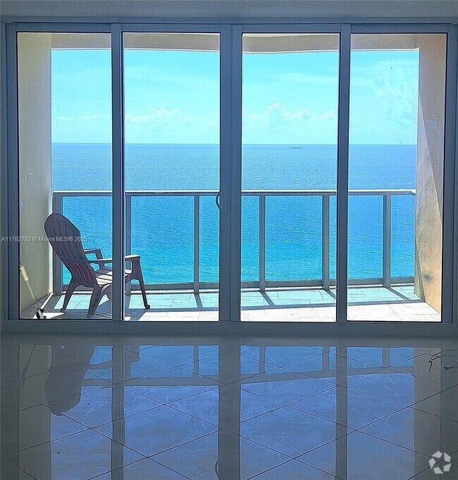 Building Photo - 2501 S Ocean Dr