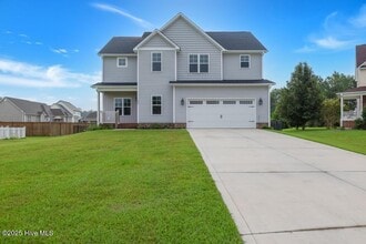 Building Photo - 303 S River Ct