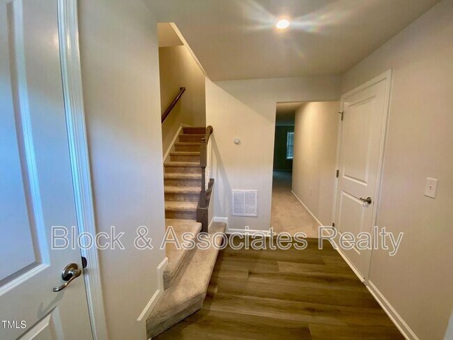 Foto del edificio - 6517 Pathfinder Wy
