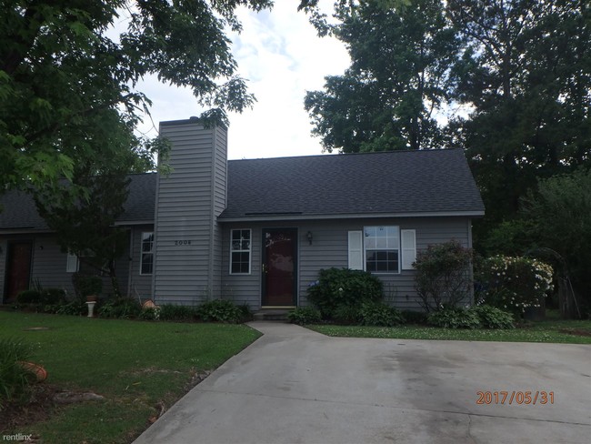 Building Photo - 2 br, 2 bath Duplex - 2008 Summerhaven Dr ...