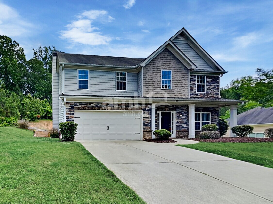 Primary Photo - 6260 Cove Creek Dr