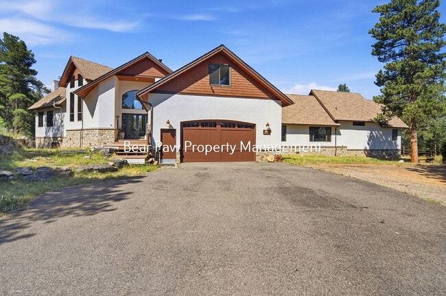 Photo - "Spacious 6-Bedroom Retreat with 7 Luxurious Bathrooms off Upper Bear Creek!" Apartment