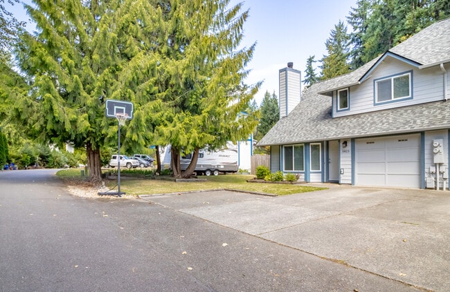 Building Photo - 5823 186th Ave Ct E