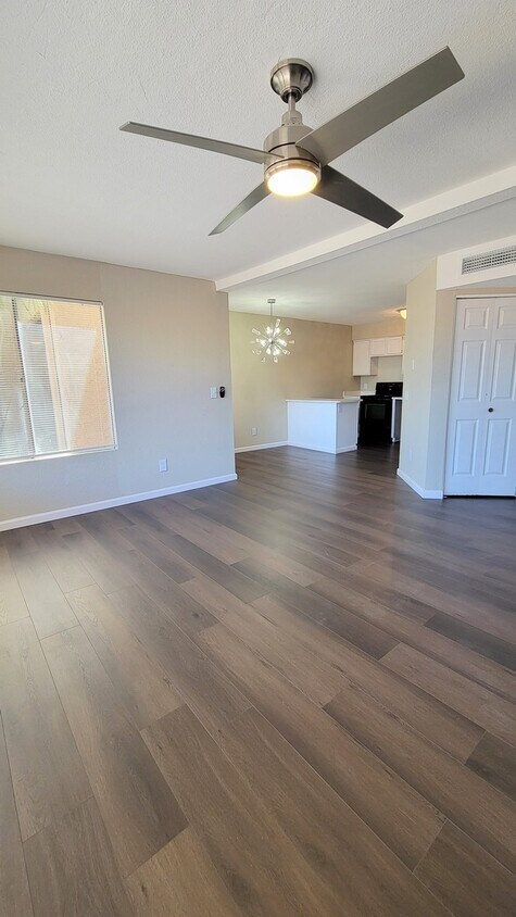 Building Photo - A cozy place in Broadway Blvd!
