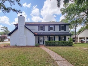 Building Photo - 3930 Cypress Hill Dr