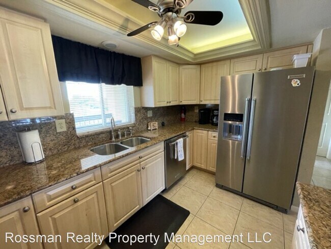 Foto del edificio - 2 br, 2 bath House - 4414 Spanker Ct #4B