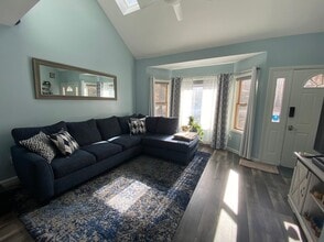 Building Photo - 5106 Quail Ln