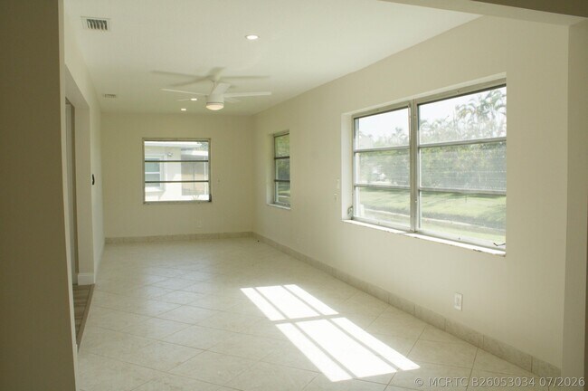 Building Photo - 14243 El Clavel Way