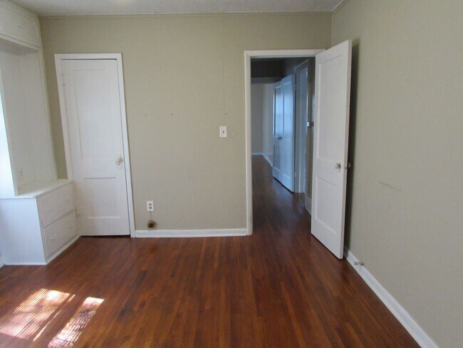 Foto del edificio - Charming home and It's close to TU, Cherry Street and downtown.