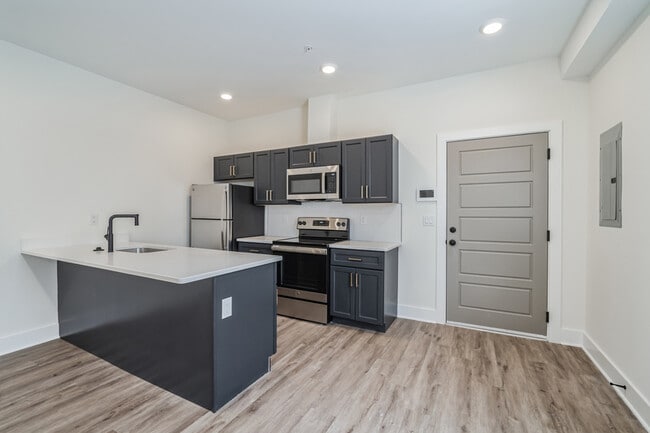 Photo - 6906 Ridge Ave Apartment