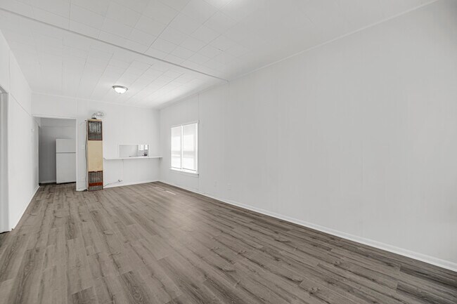 Foto del edificio - 120 E Kensington Ave