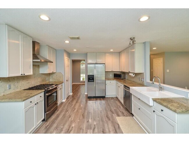 Foto del edificio - 6111 Dove Fern Ct